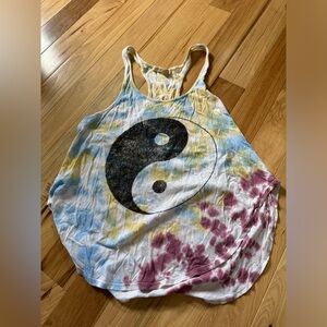 Urban Outfitters Yang Yang tie-dye tank top, Oversized size fit, fits like a M/L